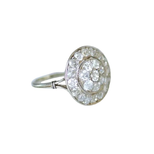 Bague Entourage en or blanc, platine et diamants - Castafiore