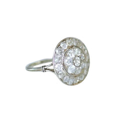 Bague Entourage en or blanc, platine et diamants - Castafiore