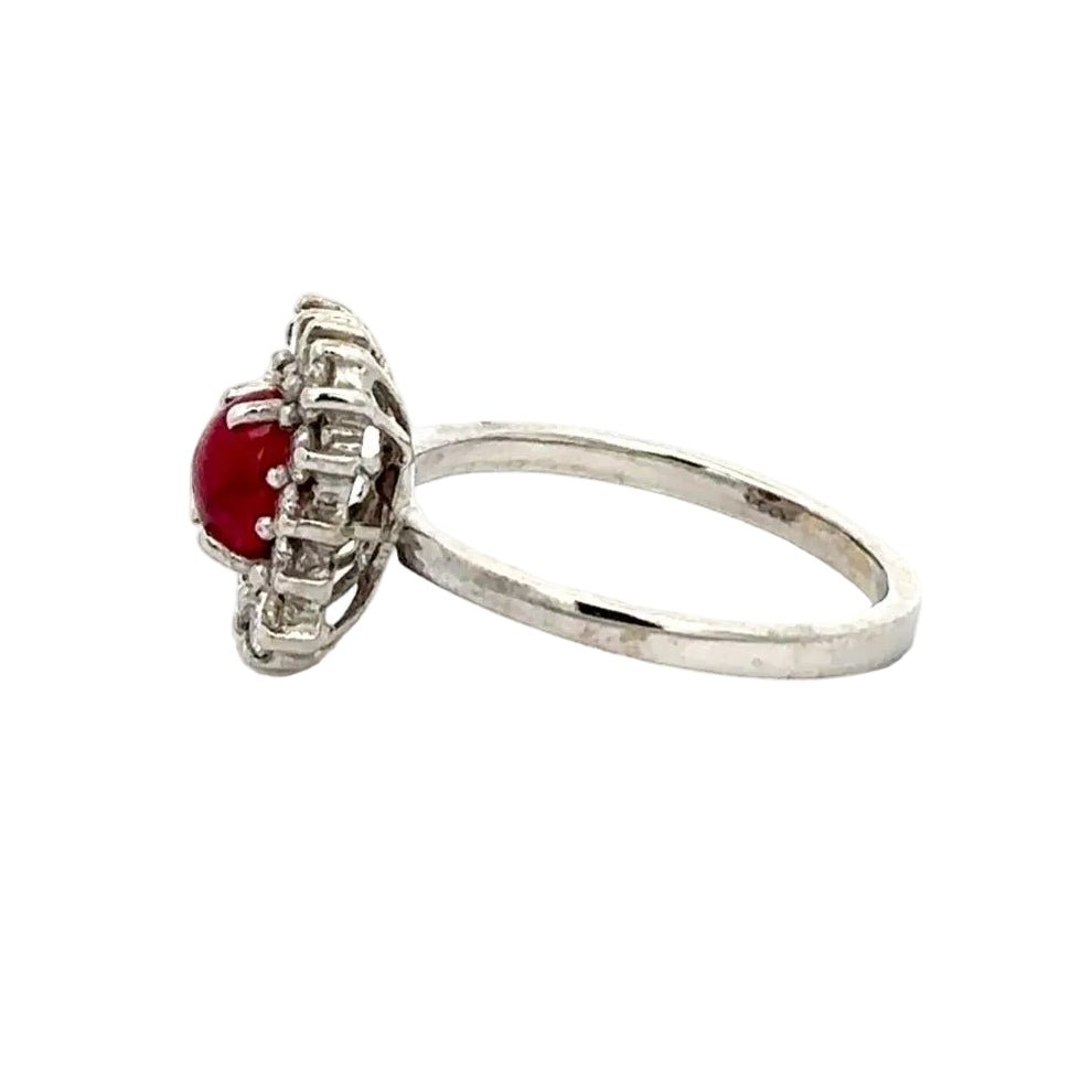 Bague Entourage en or blanc, rubis et diamants - Castafiore