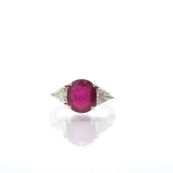 Bague Entourage en or blanc, rubis et diamants - Castafiore