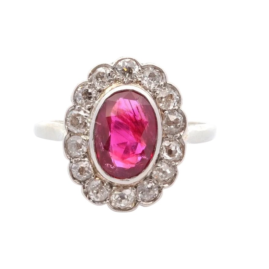 Bague Entourage en or blanc, rubis et diamants - Castafiore