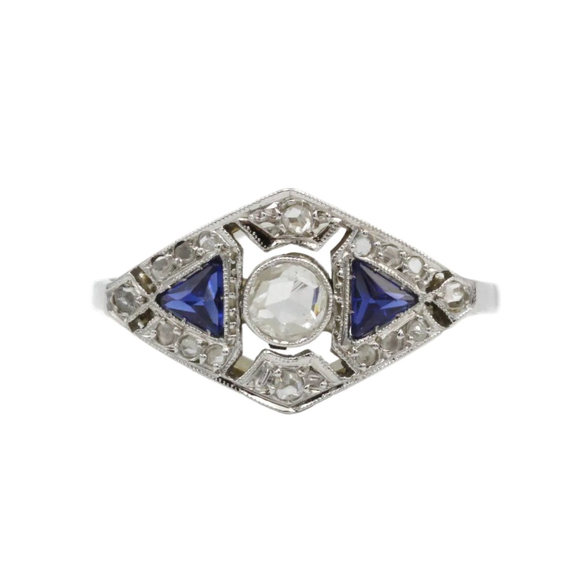 Bague Entourage en or blanc, saphir et diamants - Castafiore