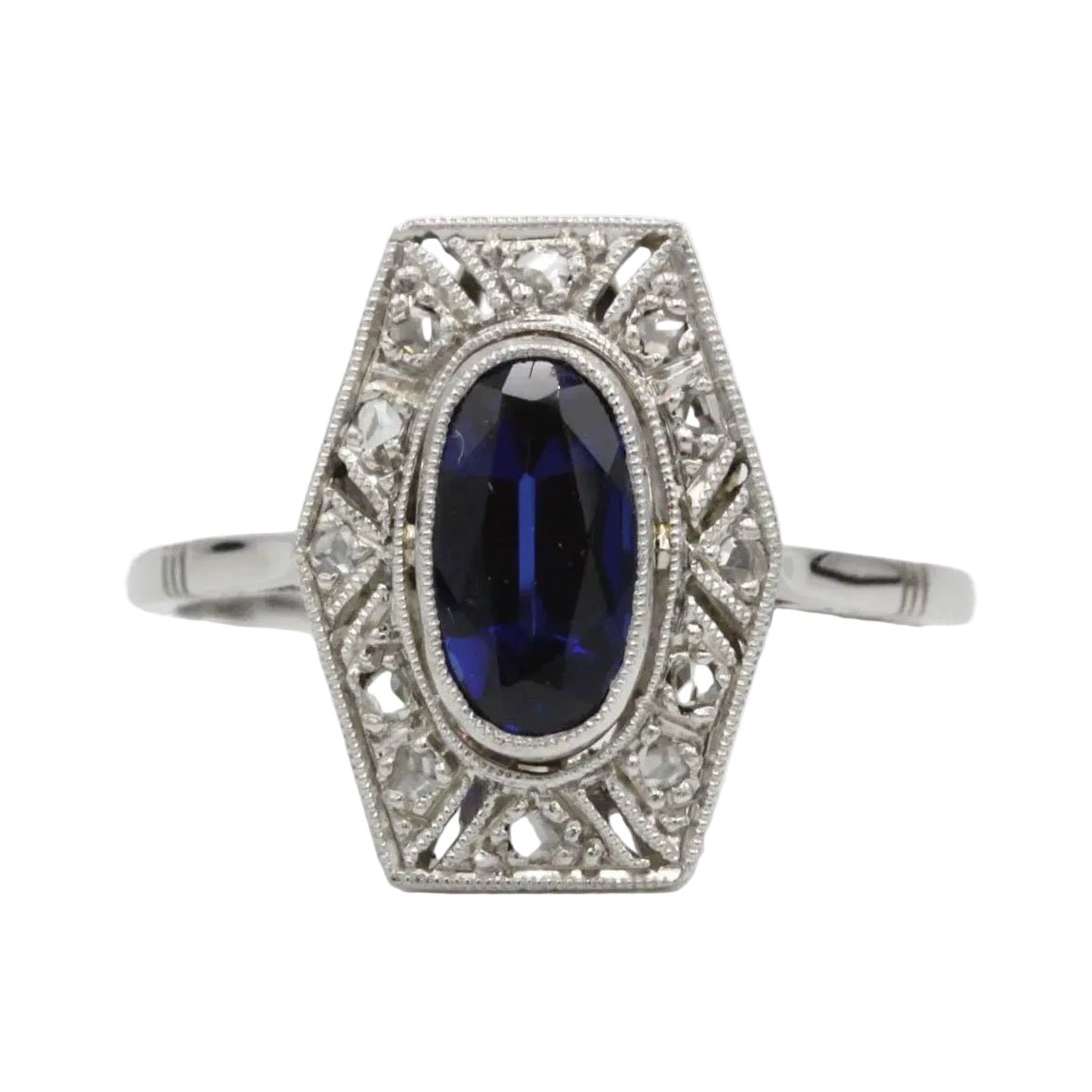 Bague Entourage en or blanc, saphir et diamants - Castafiore