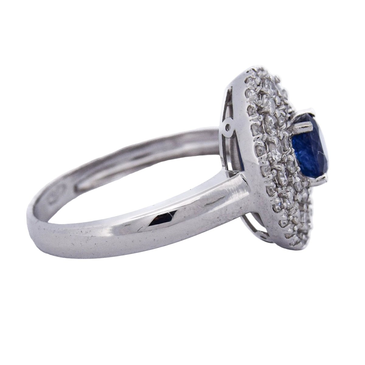 Bague Entourage en or blanc, saphir et diamants - Castafiore