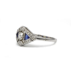 Bague Entourage en or blanc, saphir et diamants - Castafiore