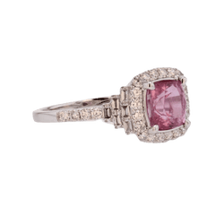 Bague Entourage en or blanc, saphir et diamants - Castafiore