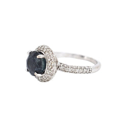 Bague Entourage en or blanc, saphir et diamants - Castafiore
