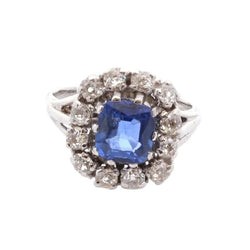 Bague Entourage en or blanc, saphir et diamants - Castafiore