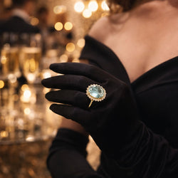 Bague Entourage en or jaune, aigue - marine et diamants - Castafiore