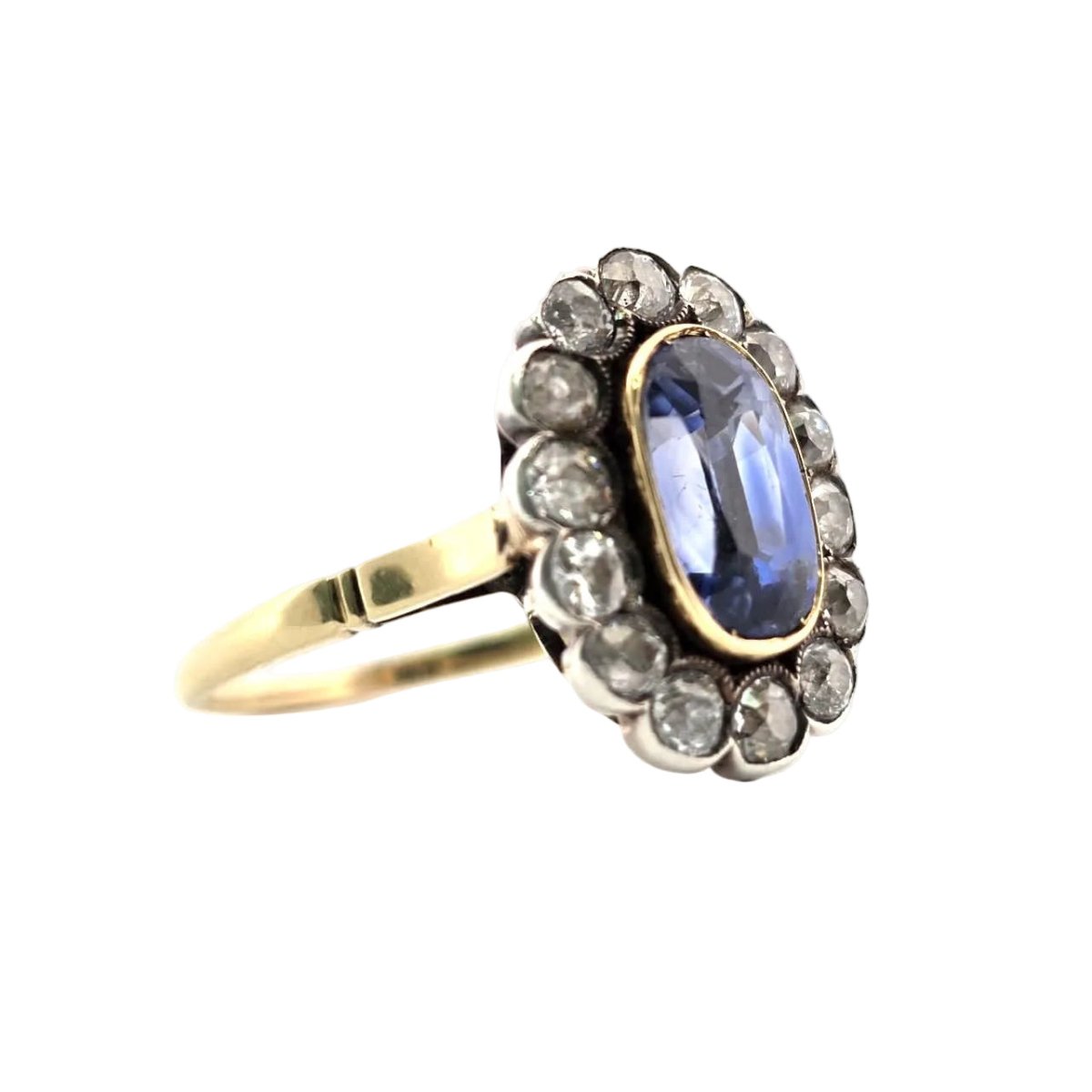 Bague Entourage en or jaune, argent, saphir et diamants - Castafiore