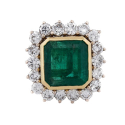 Bague Entourage en or jaune, émeraude et diamants - Castafiore