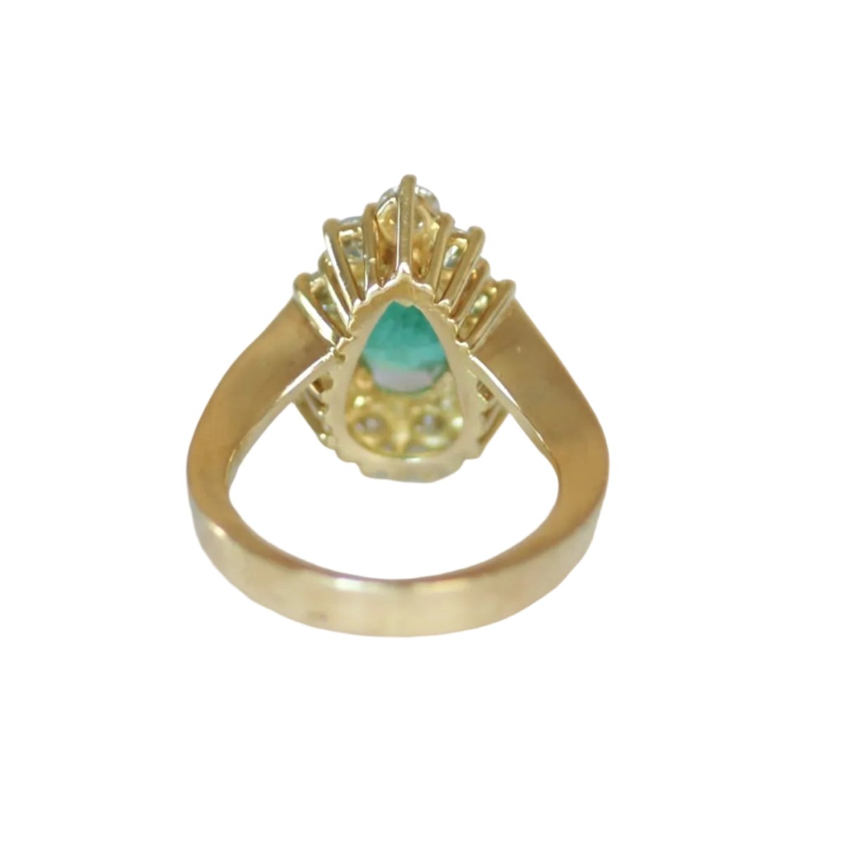 Bague Entourage en or jaune, émeraude et diamants - Castafiore