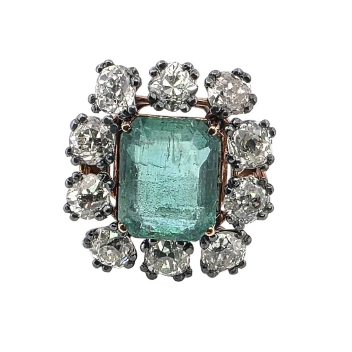 Bague Entourage en or jaune, émeraude et diamants - Castafiore