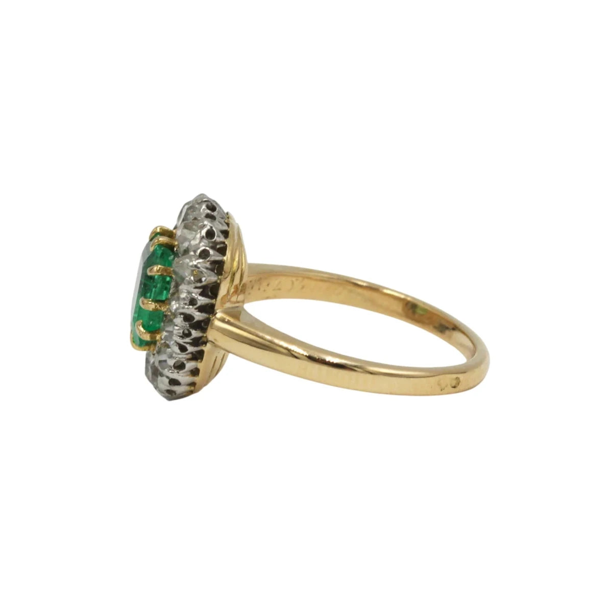 Bague Entourage en or jaune, émeraude et diamants - Castafiore