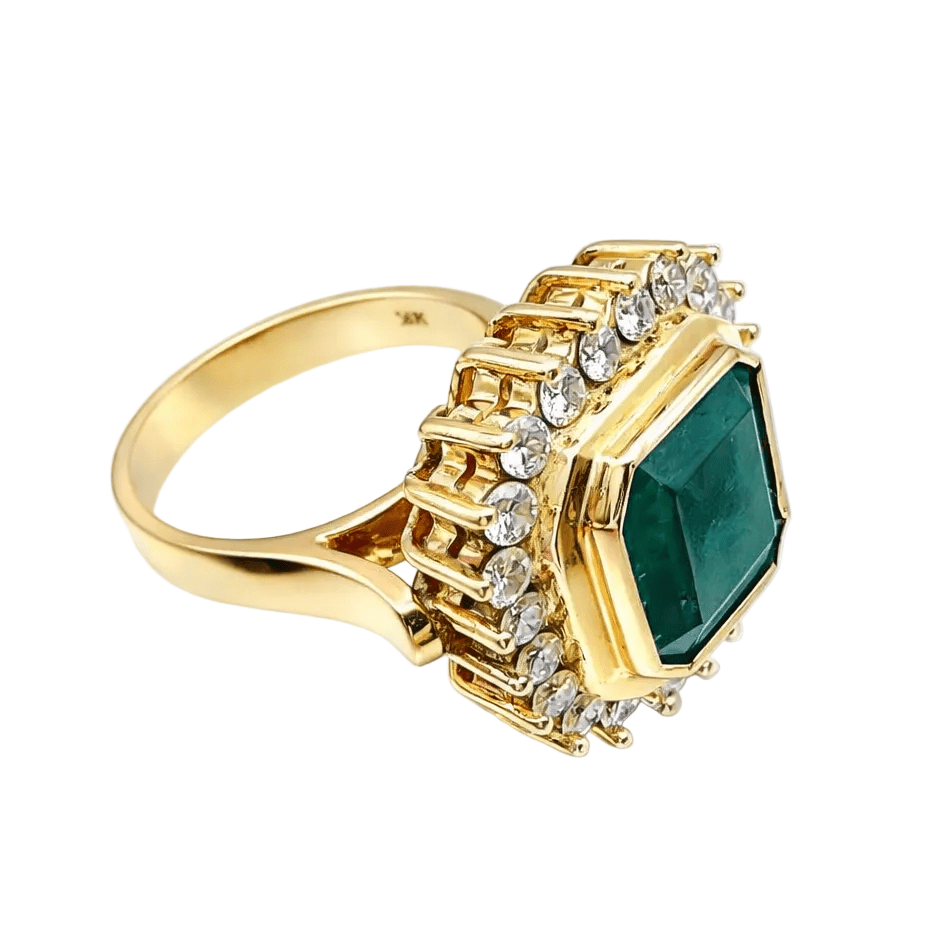 Bague Entourage en or jaune, émeraude et diamants - Castafiore