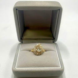 Bague Entourage en or jaune et diamants - Castafiore