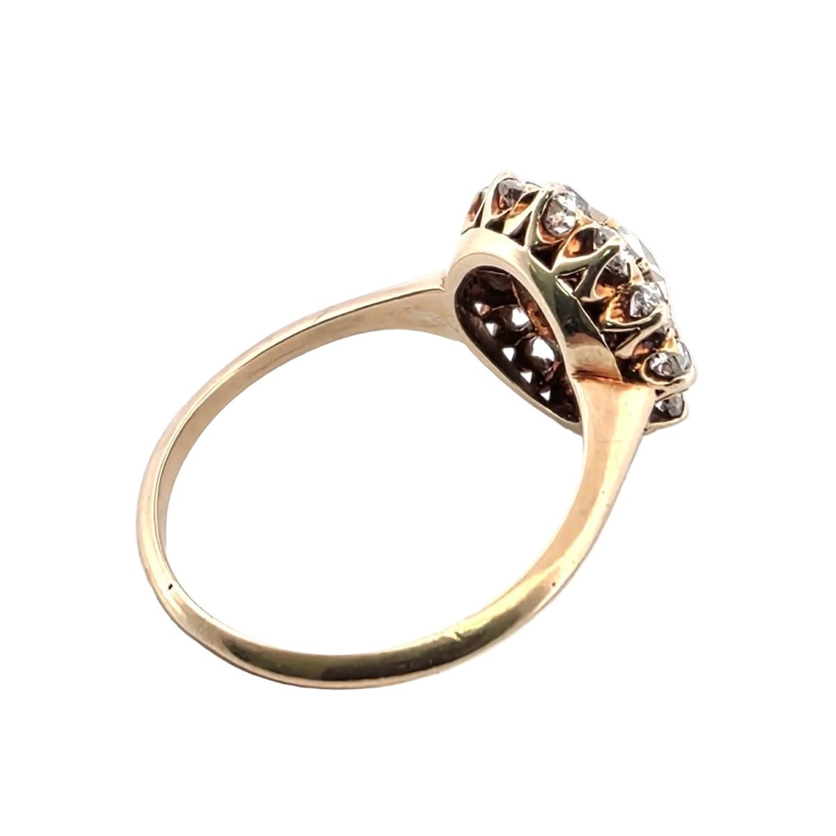 Bague Entourage en or jaune et diamants - Castafiore