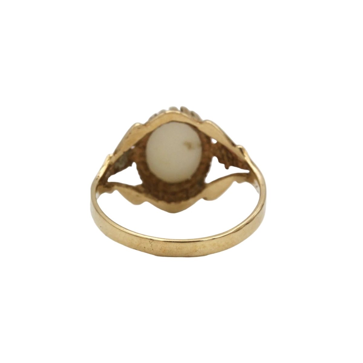 Bague Entourage en or jaune et opale - Castafiore