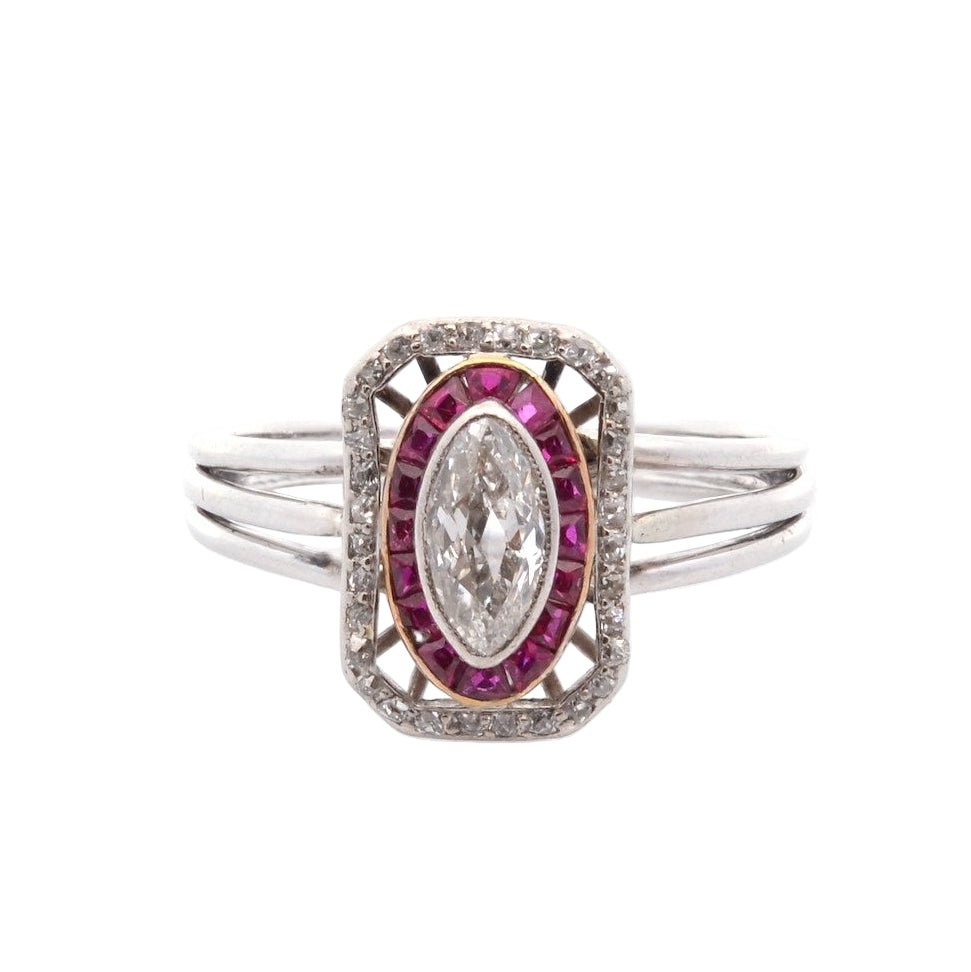 Bague Entourage en or jaune et platine avec diamants et rubis - Castafiore