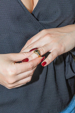 Bague Entourage en Or jaune et Saphir - Castafiore