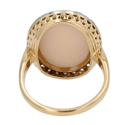 Bague Entourage en or jaune, opale et diamants - Castafiore