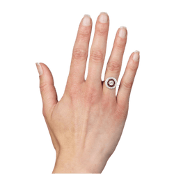 Bague Entourage en or jaune, or blanc, rubis et diamants - Castafiore