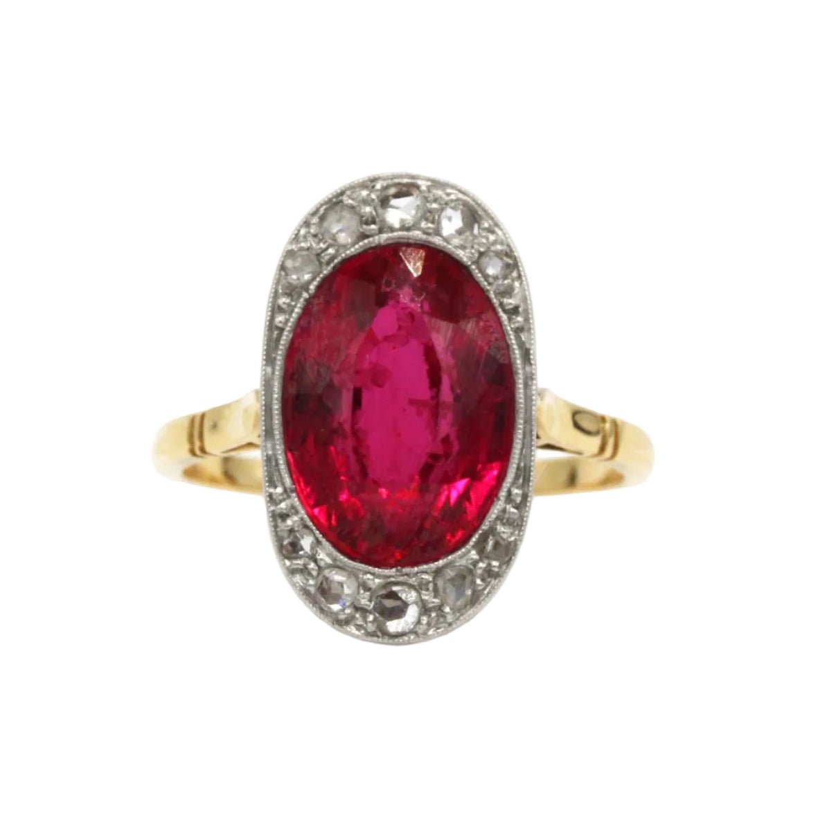 Bague Entourage en or jaune, or blanc, rubis et diamants