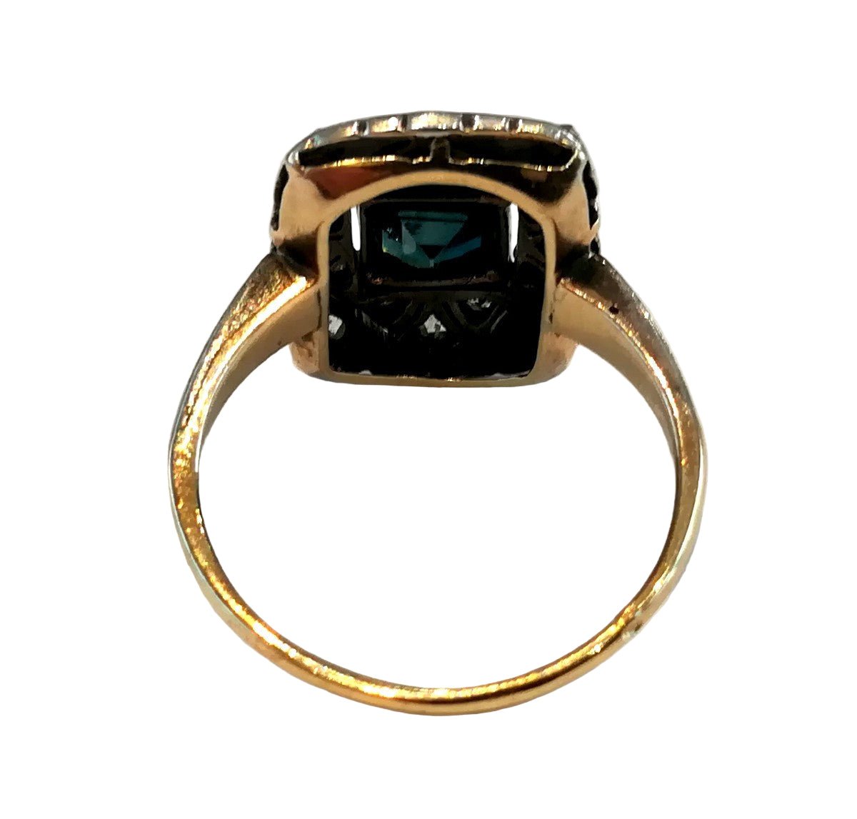 Bague Entourage en or jaune, or blanc, saphir, et diamants - Castafiore