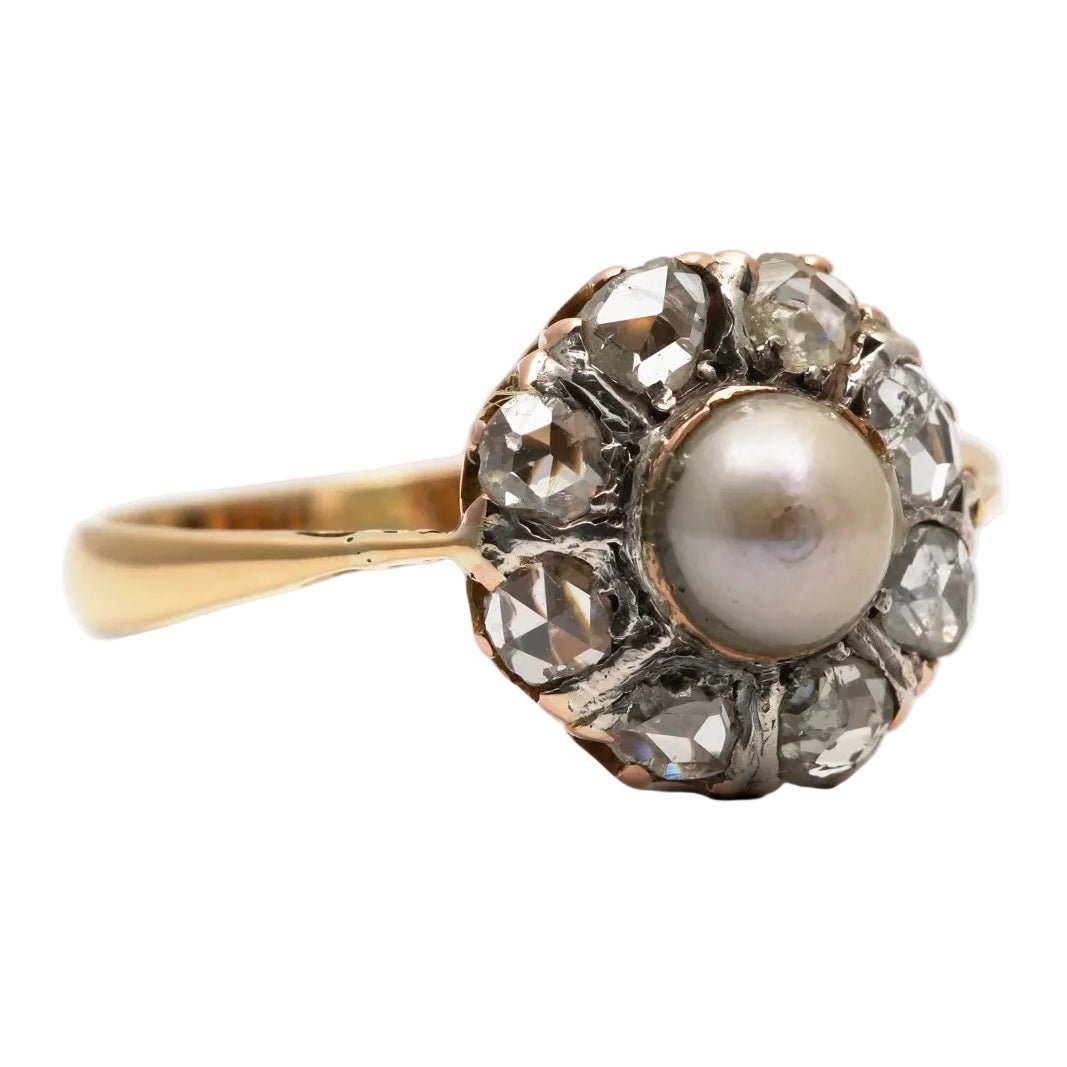 Bague Entourage en or jaune, perle et diamants - Castafiore