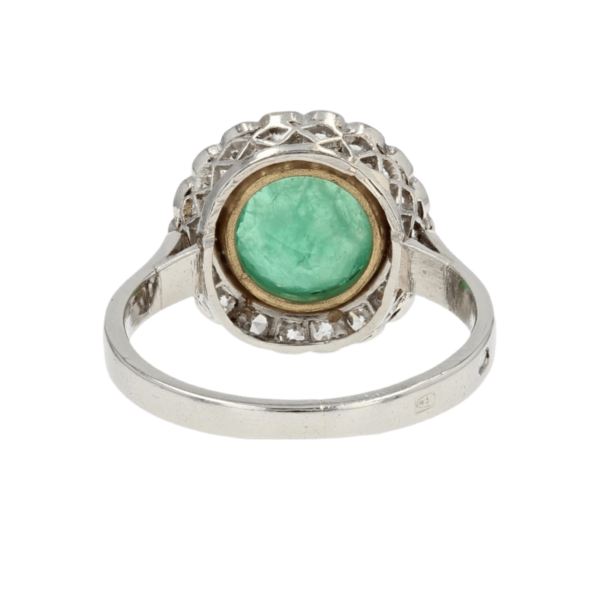 Bague Entourage en or jaune, platine, émeraude et diamants - Castafiore