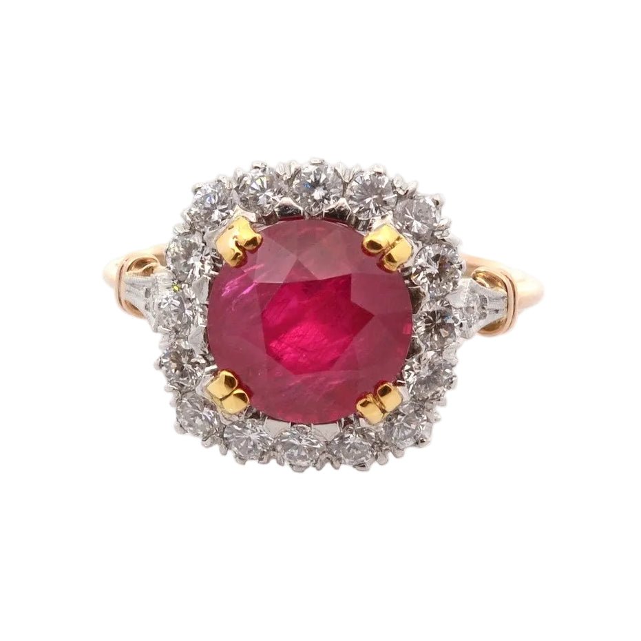 Bague Entourage en or jaune, platine, rubis et diamants - Castafiore