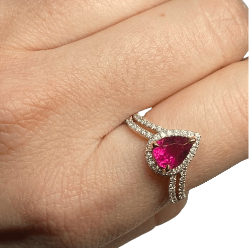 Bague Entourage en or jaune, rubellite tourmaline et diamants - Castafiore