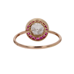 Bague Entourage en or jaune, rubis et diamant - Castafiore