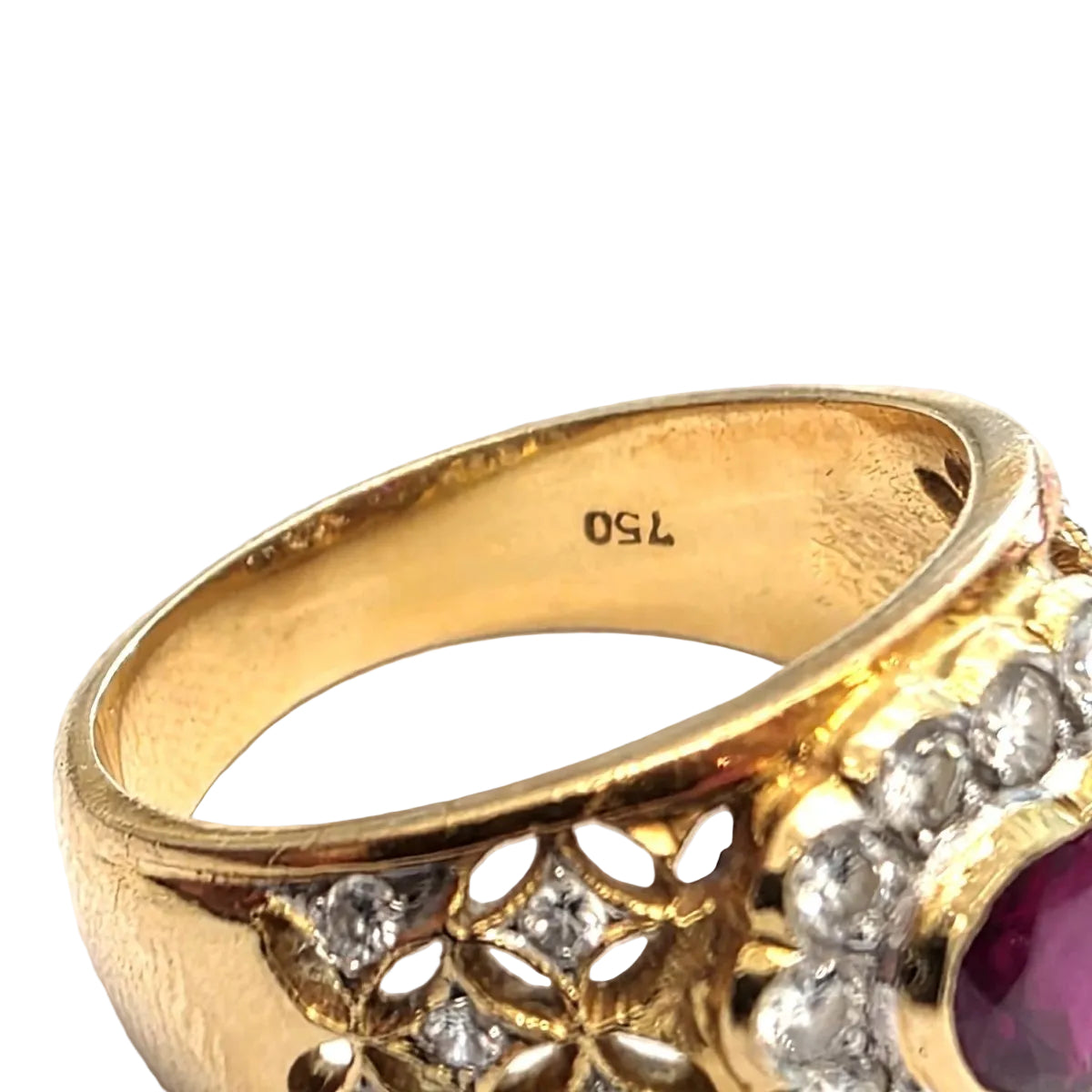 Bague Entourage en or jaune, rubis et diamants - Castafiore