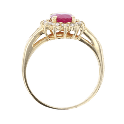 Bague Entourage en or jaune, rubis et diamants - Castafiore