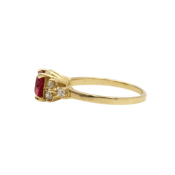 Bague Entourage en or jaune, rubis et diamants - Castafiore