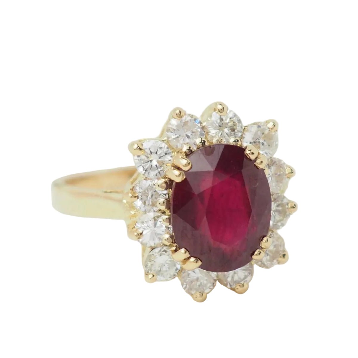 Bague Entourage en or jaune, rubis et diamants - Castafiore