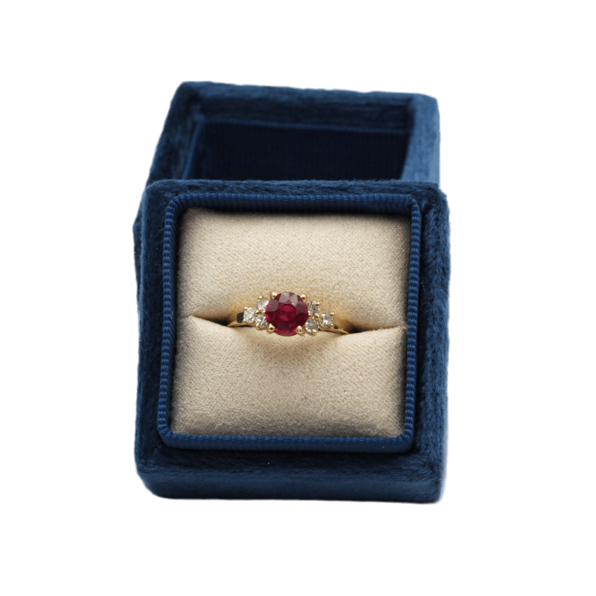 Bague Entourage en or jaune, rubis et diamants - Castafiore