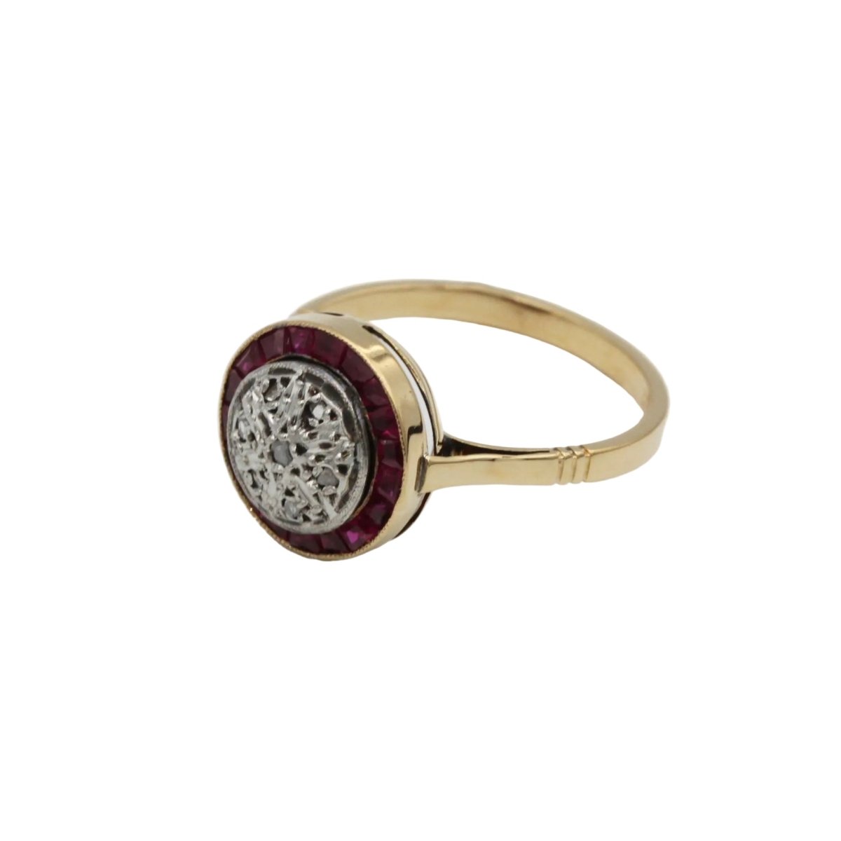 Bague Entourage en or jaune, rubis et diamants - Castafiore