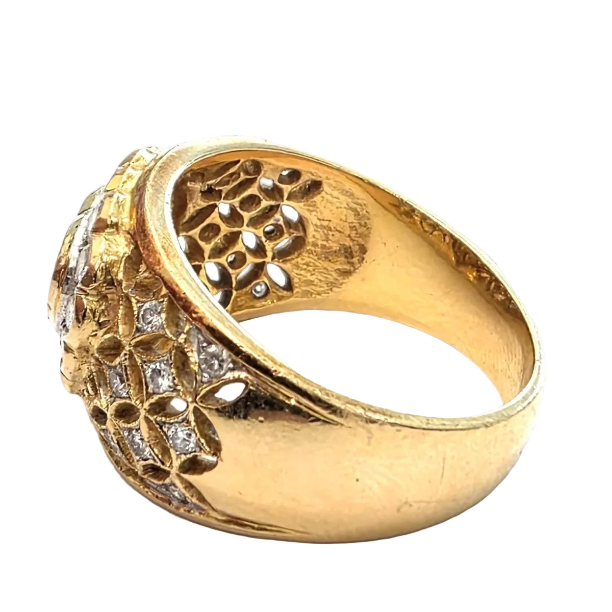 Bague Entourage en or jaune, rubis et diamants - Castafiore