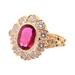 Bague Entourage en or jaune, rubis et diamants - Castafiore