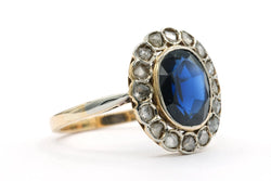Bague Entourage en or jaune, saphir et diamants - Castafiore