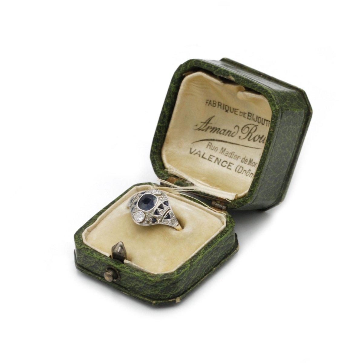 Bague entourage en or jaune, saphir et diamants - Castafiore