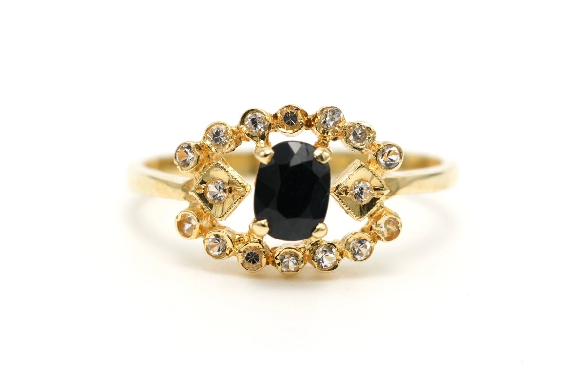 Bague Entourage en or jaune, saphir et diamants - Castafiore