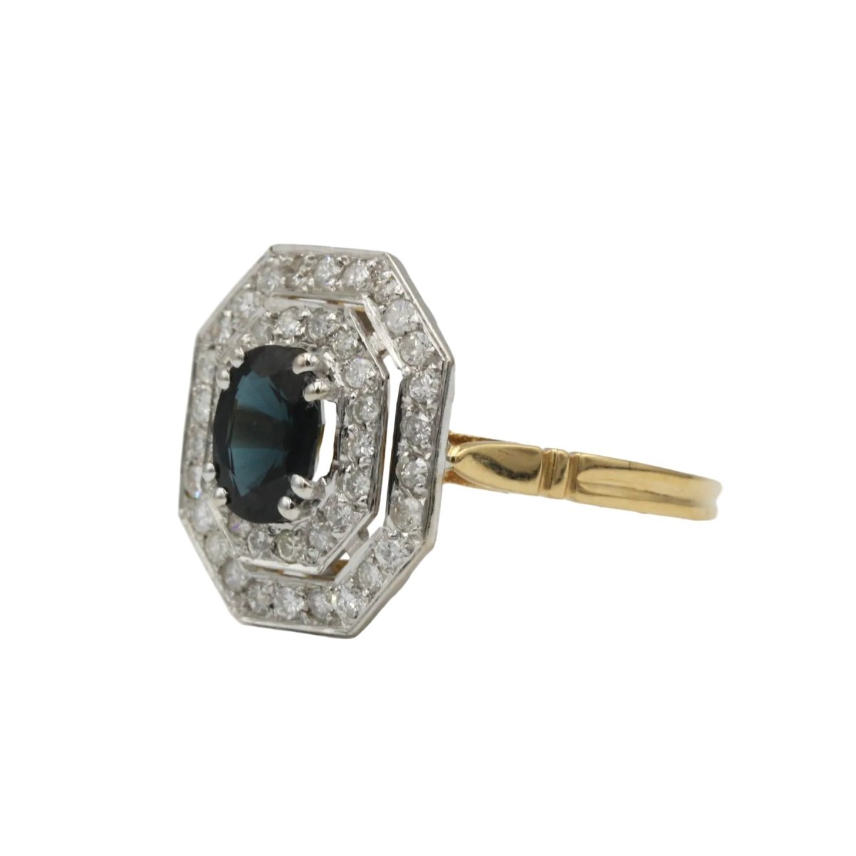 Bague Entourage en or jaune, saphir et diamants - Castafiore