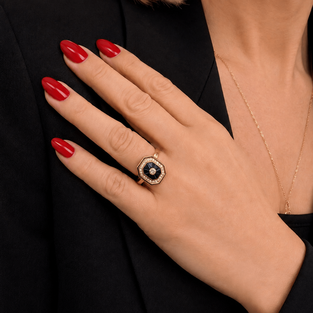 Bague Entourage en or jaune, saphirs et diamants - Castafiore
