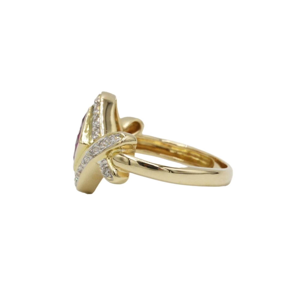 Bague Entourage en or jaune, saphirs et diamants - Castafiore