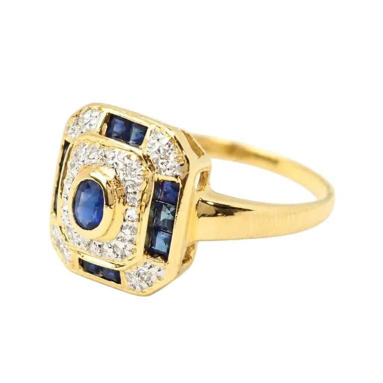 Bague Entourage en or jaune, saphirs et diamants - Castafiore