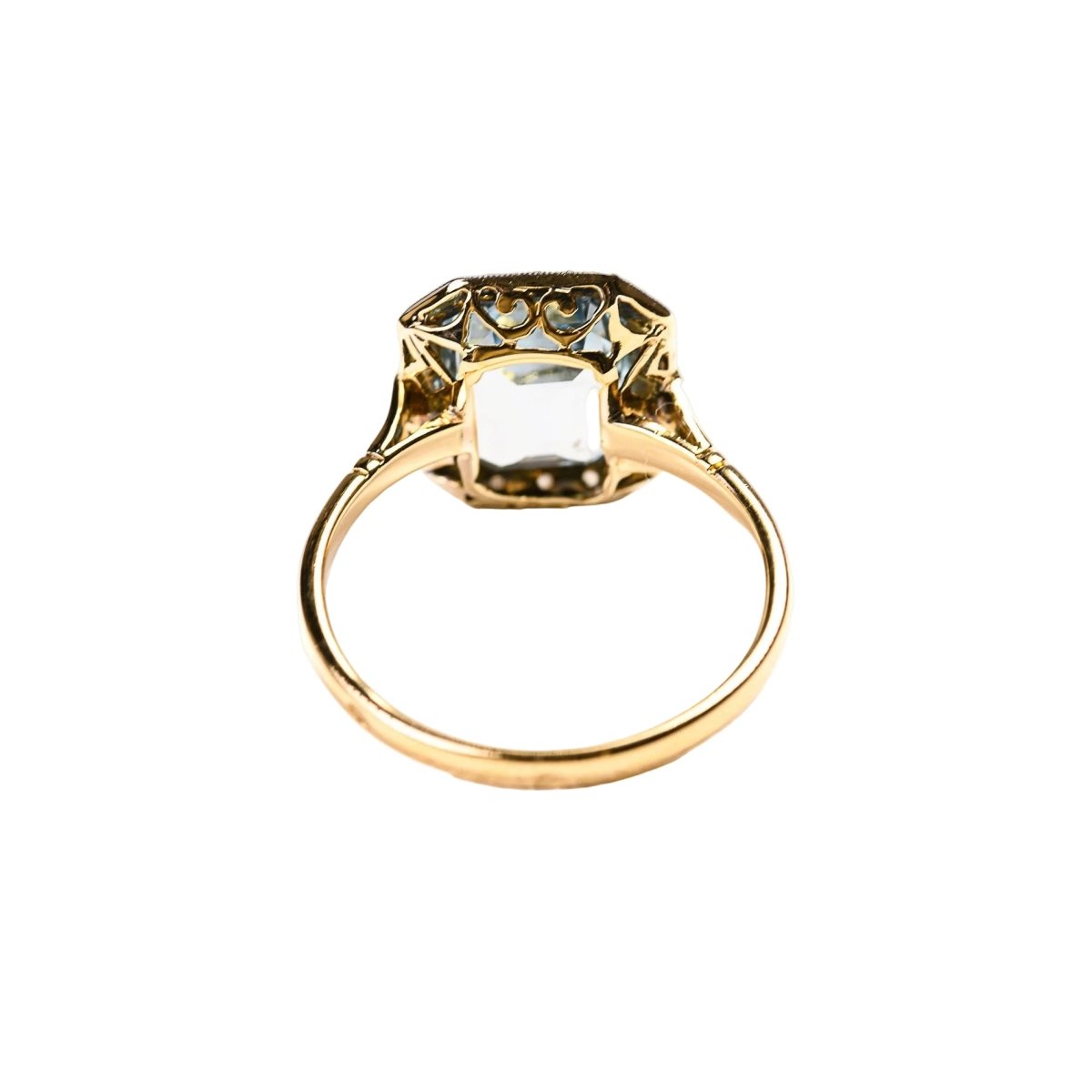 Bague Entourage en or jaune, topaze et diamants - Castafiore