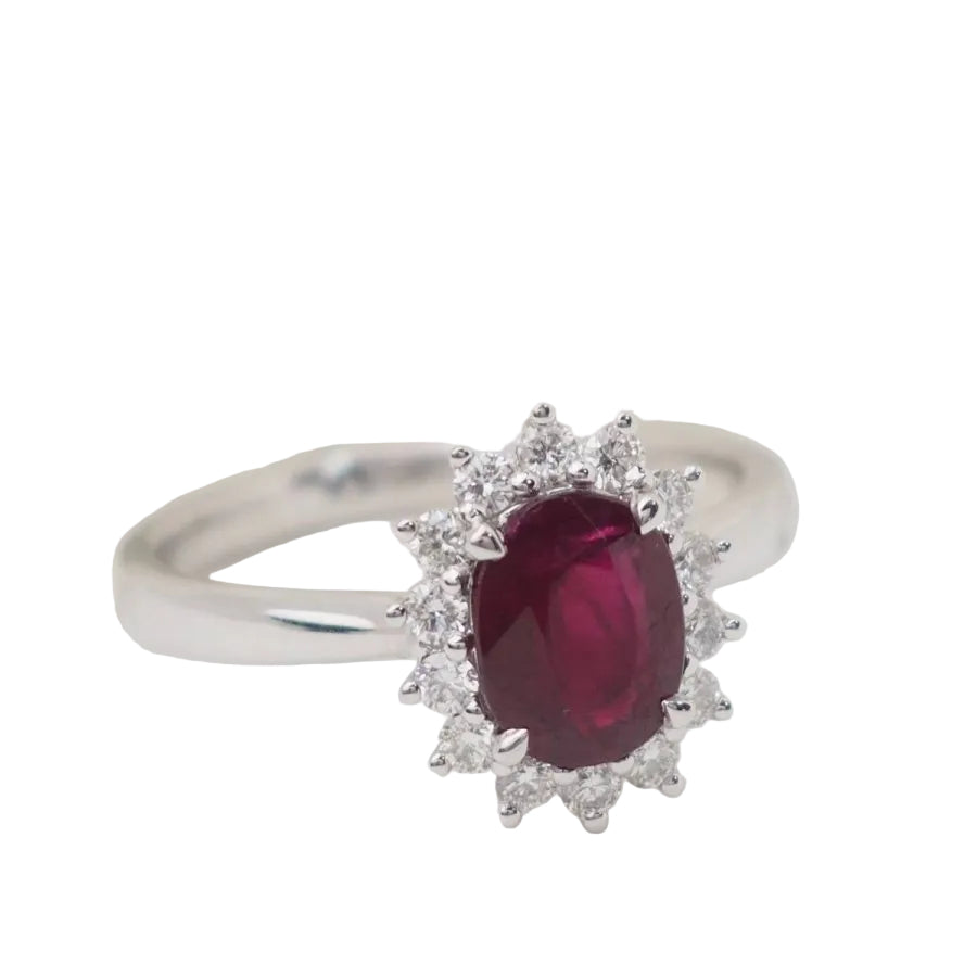 Bague entourage en or or blanc, rubis 0.95ct et diamants - Castafiore